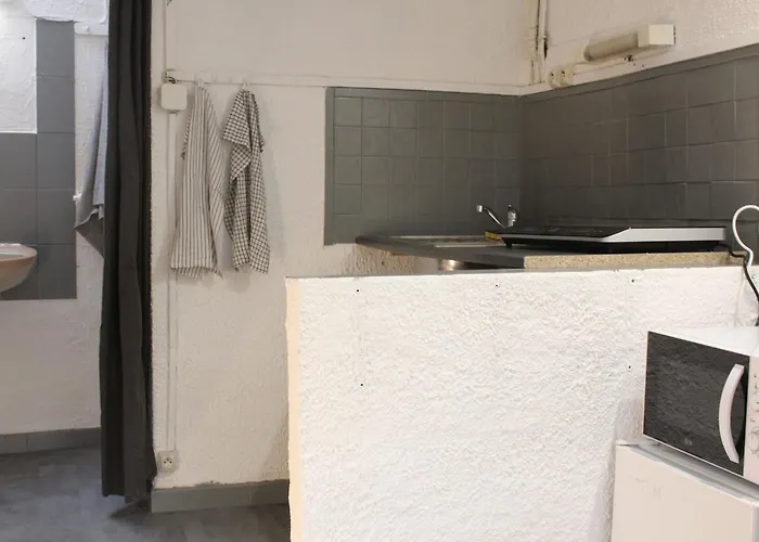 Etablissements Coulon Saint-joseph En Face De Bagatelle Talence